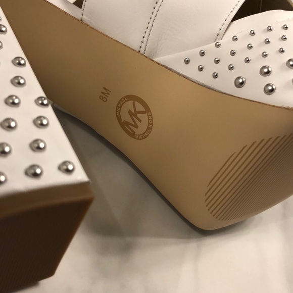 Women’s MICHAEL Michael Kors Heels - Picture 6 of 7